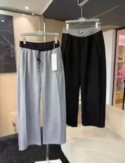 Wide-Leg Pintuck Sweatpants (Heather Grey)